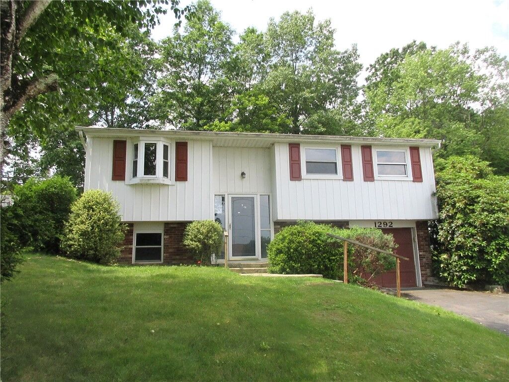 Property Photo: 1292 Armstrong Dr PA 15129