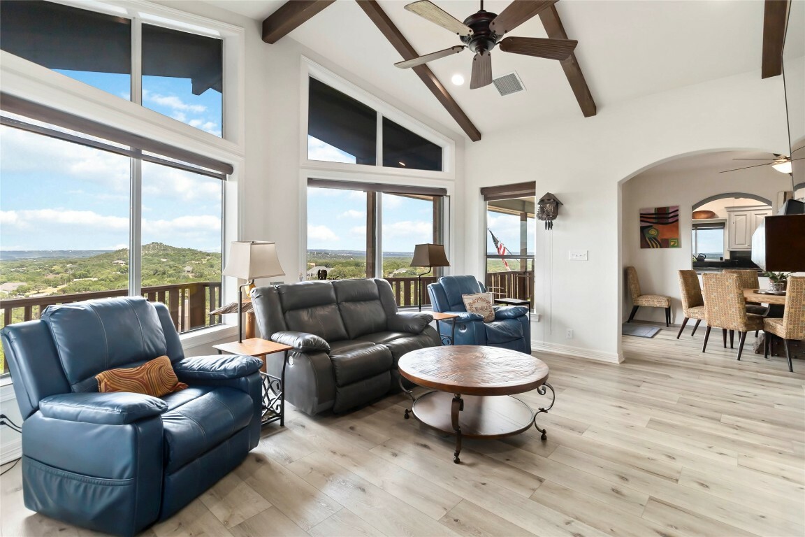 Property Photo: 633 Flaman Road TX 78133