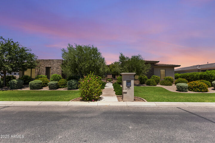 2754 E Kingbird Drive  Gilbert AZ 85297 photo