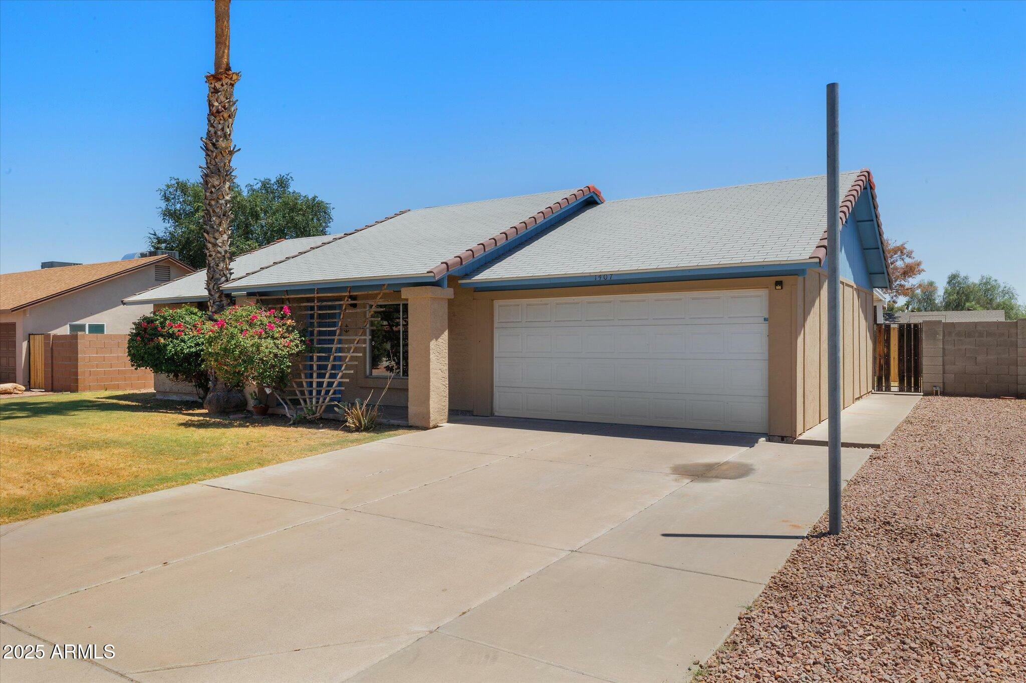 1407 W Chilton Street  Chandler AZ 85224 photo