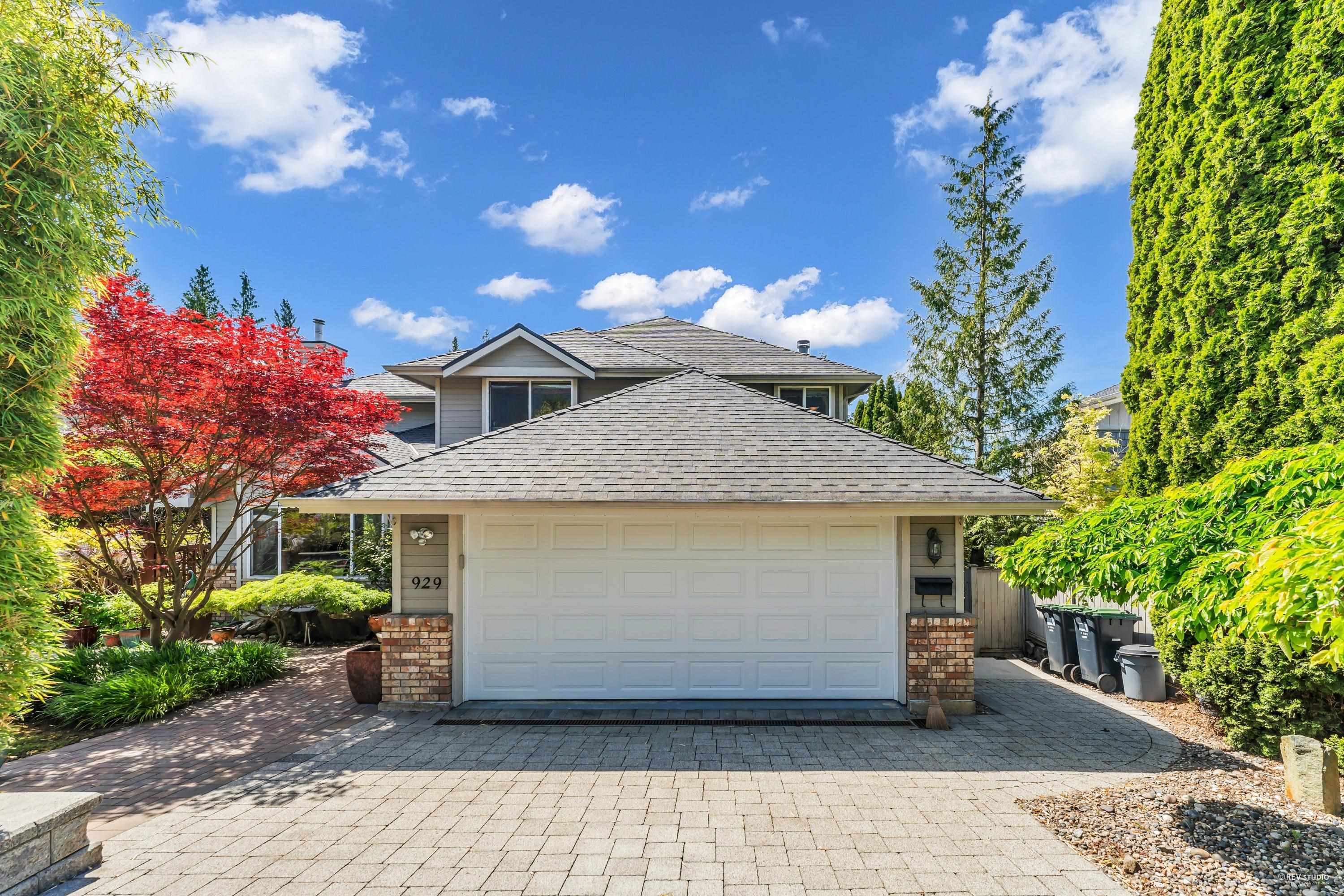 Property Photo: 929 Melbourne Avenue BC V7R 1N8