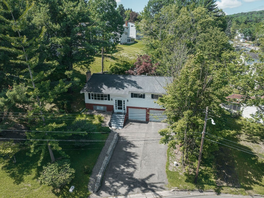 Property Photo:  1004 Baylor Drive  NY 13850 