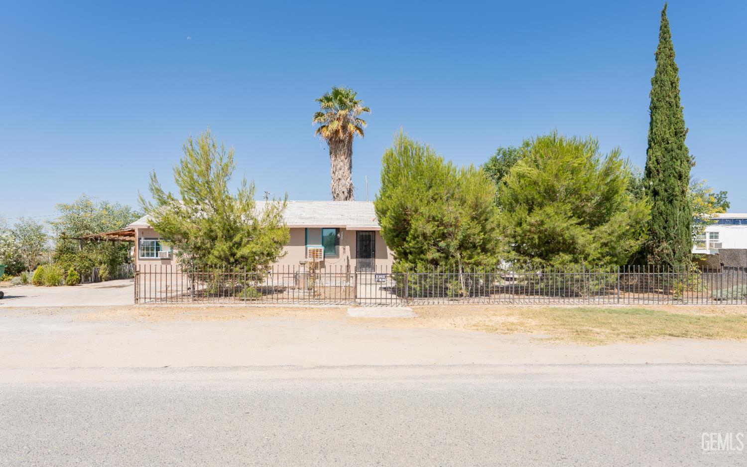 Property Photo: 5435 Road 37 CA 93201