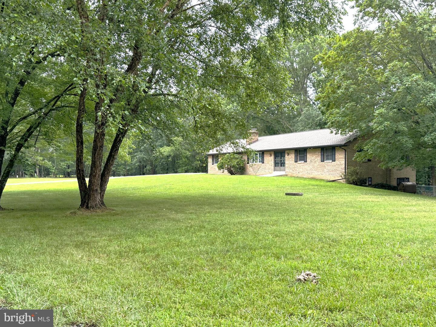Property Photo: 16611 Summers Lane MD 20613