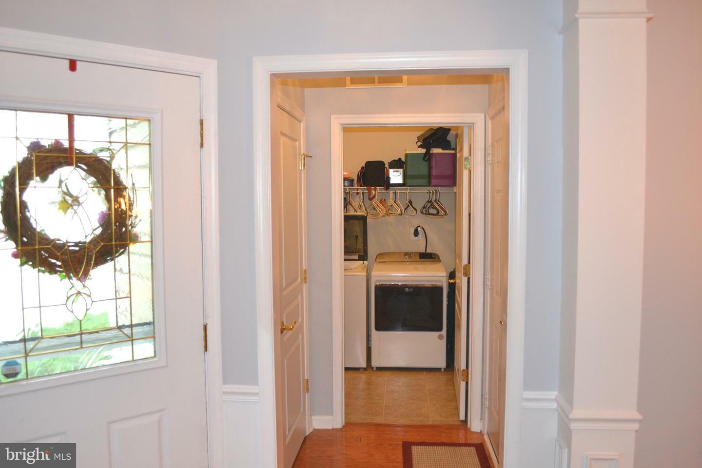 Property Photo:  39 Sparrow Dr  NJ 08690 