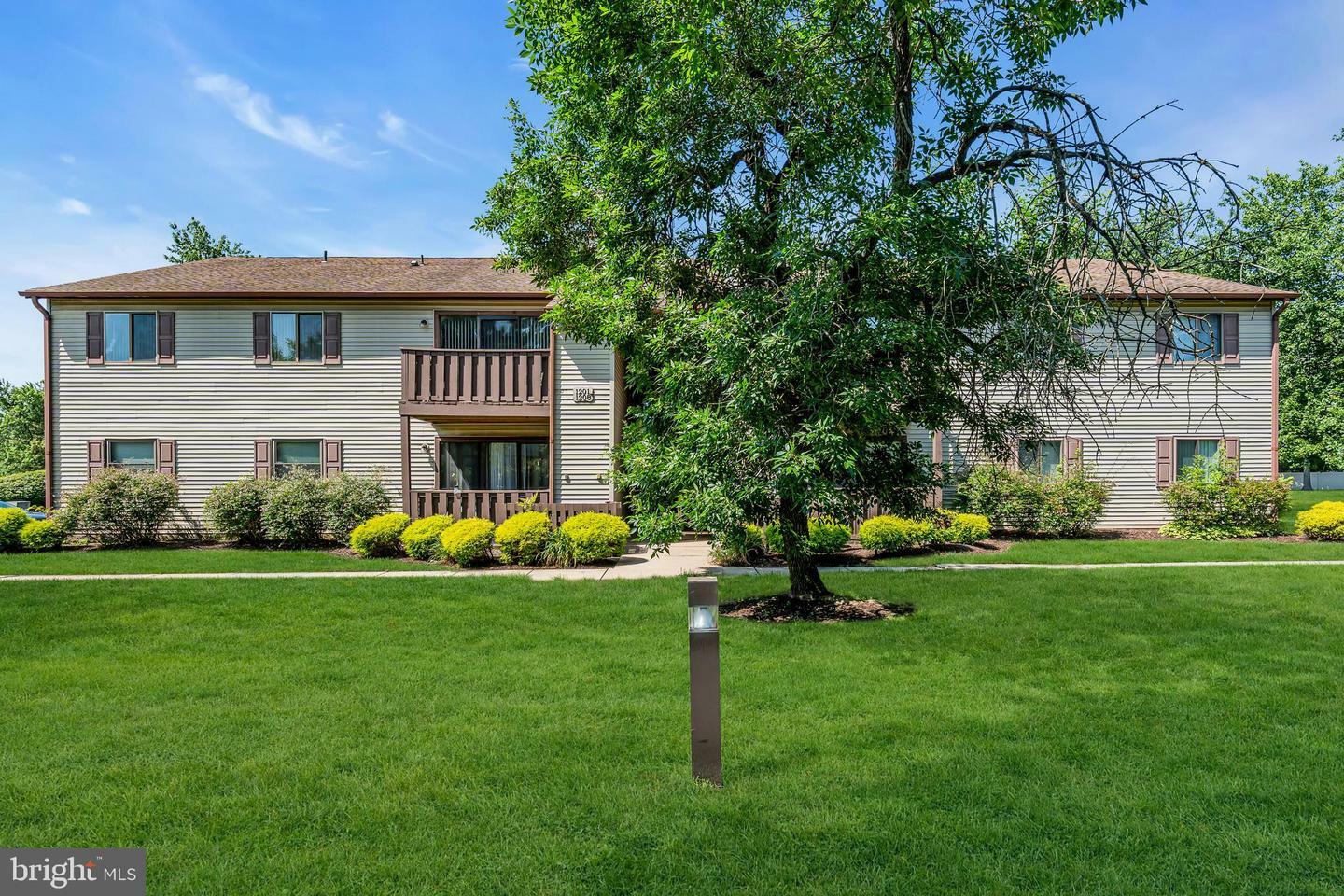 Property Photo: 1205 Maresfield Court NJ 08053