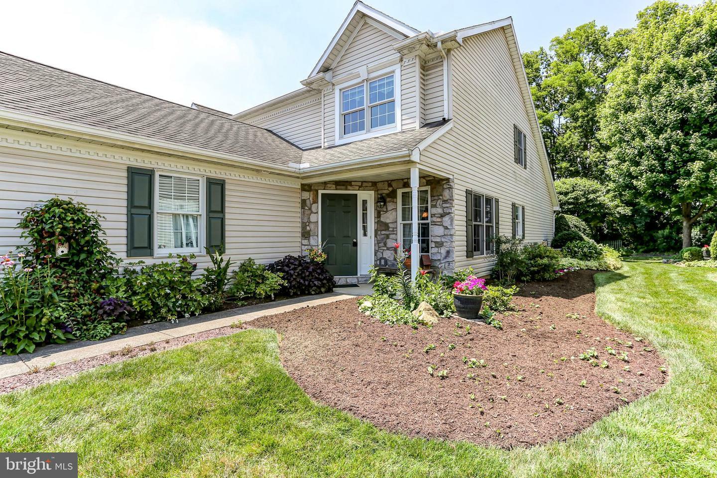 Property Photo: 16 Hemlock Drive PA 17550