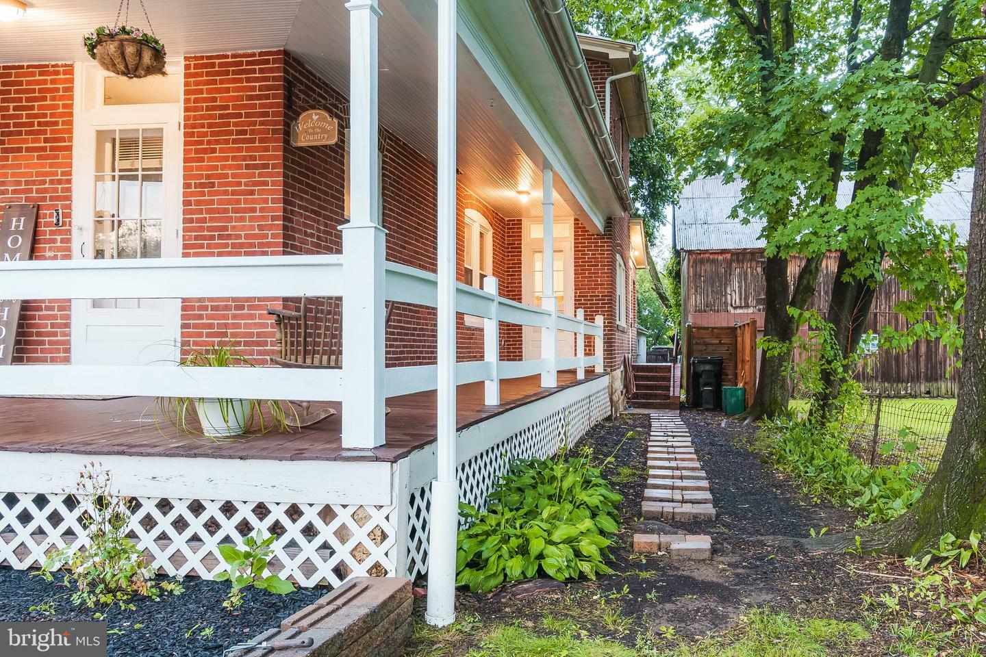 Property Photo: 850 N Reading Avenue PA 19512