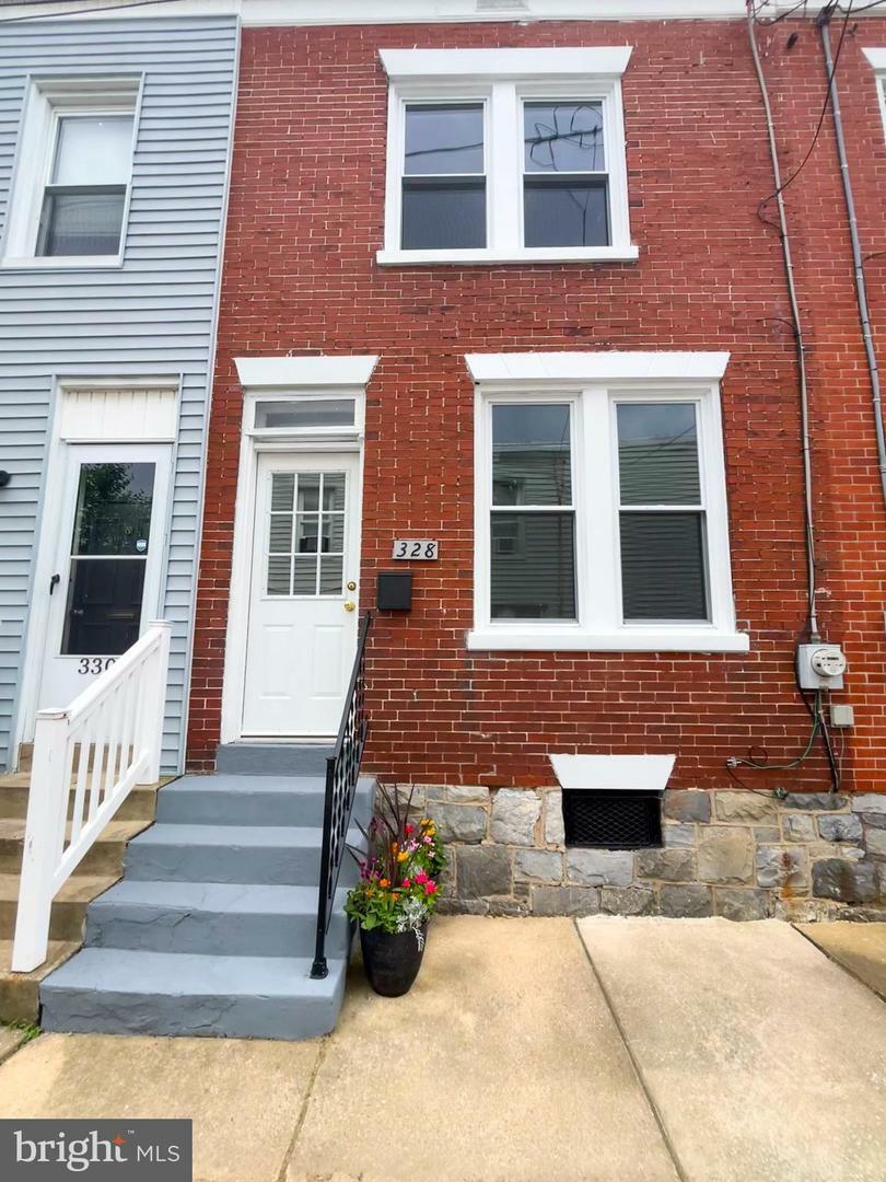 328 Hand Avenue  Lancaster PA 17602 photo