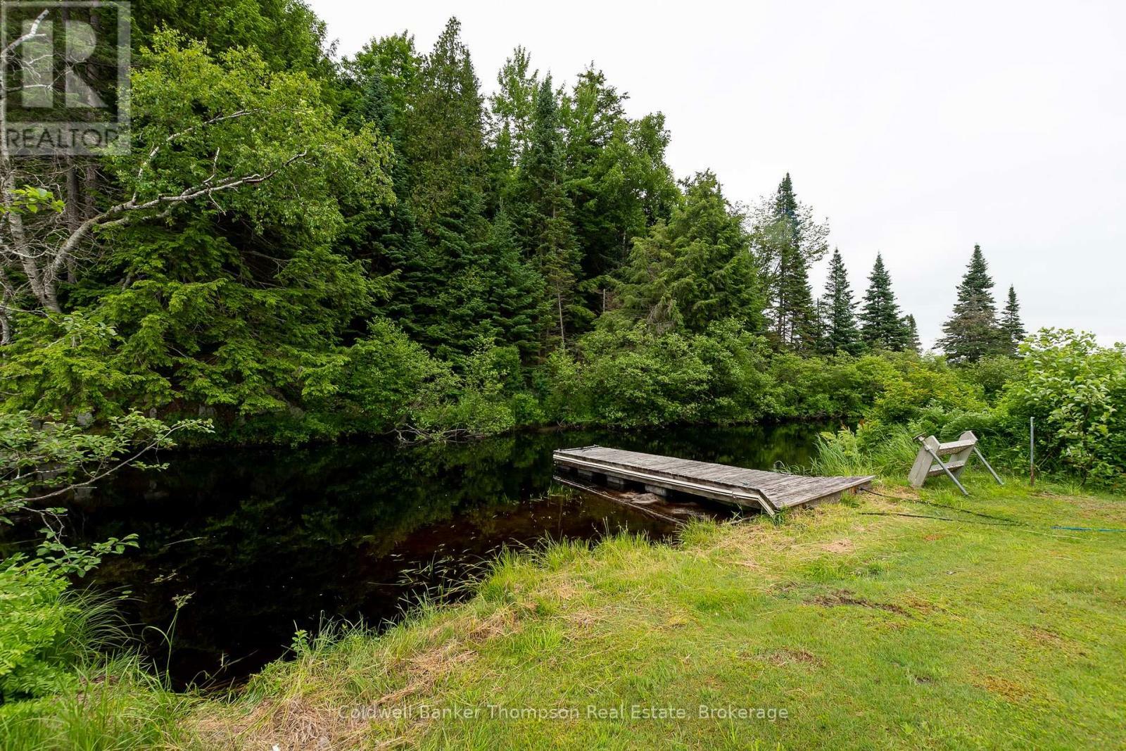 Property Photo:  4242 Ravenscliffe Road  ON P1H 2J2 
