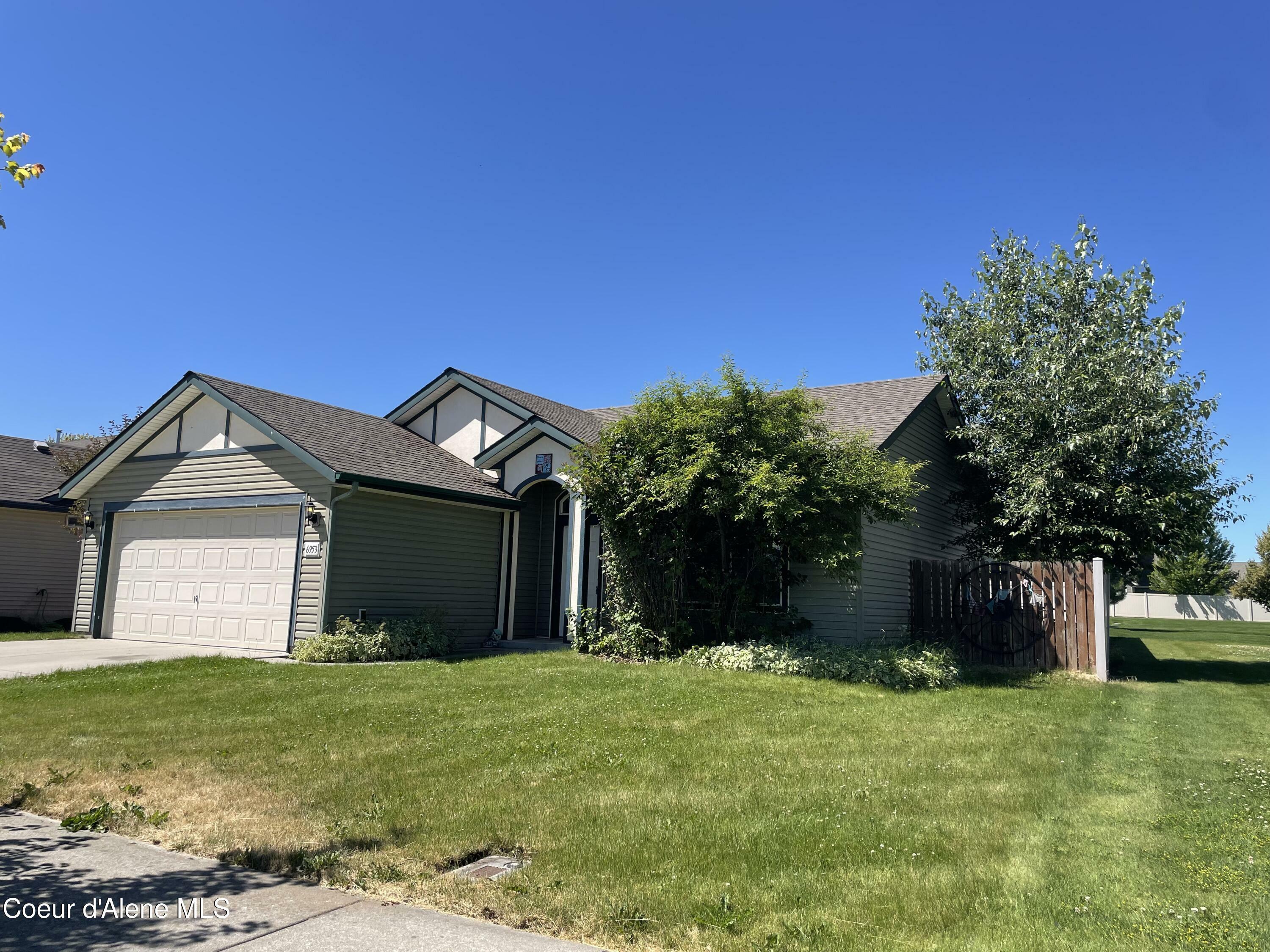 Property Photo: 6953 N Caracara Ln ID 83815