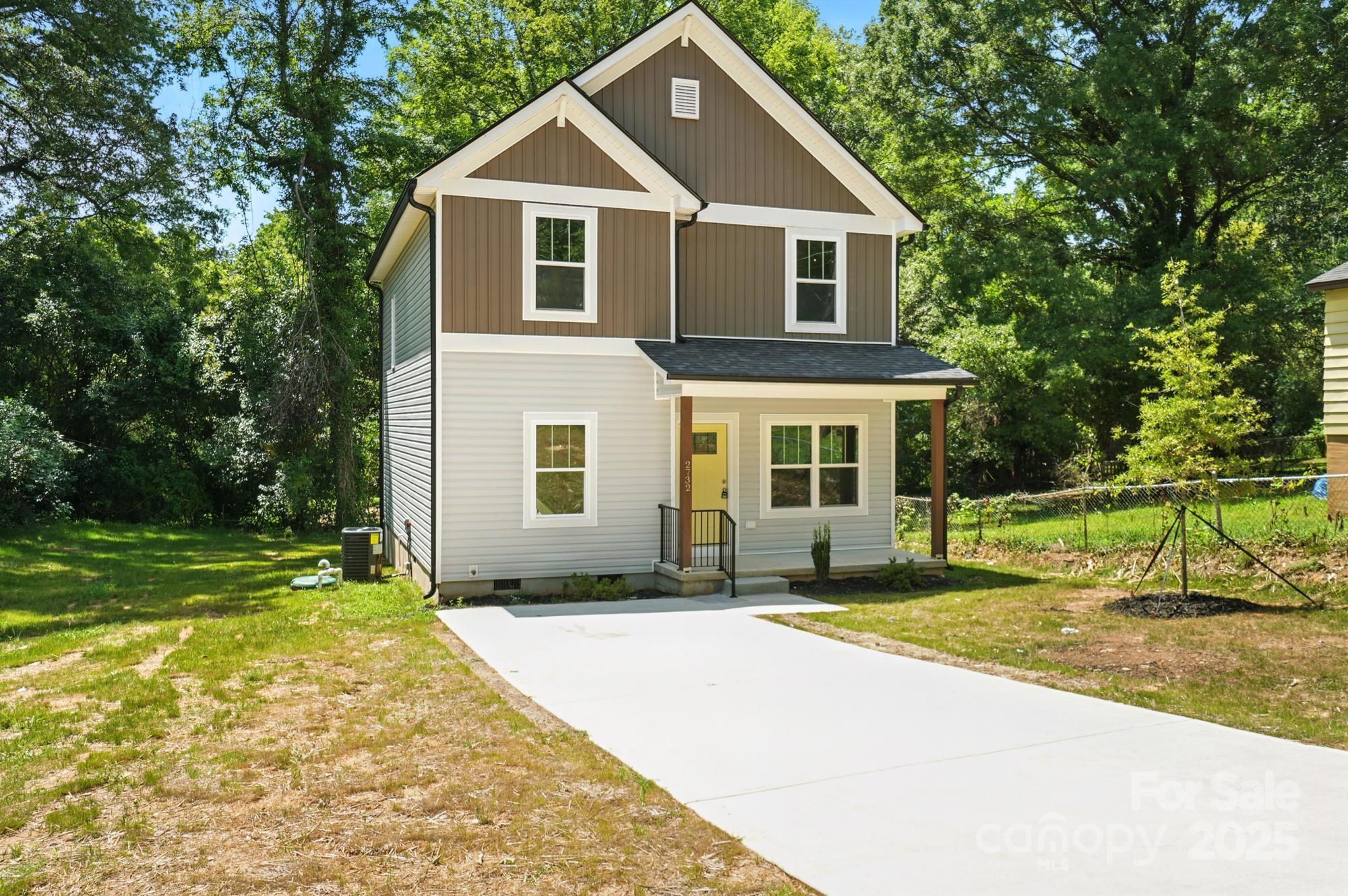 Property Photo: 2732 Mayfair Avenue NC 28208