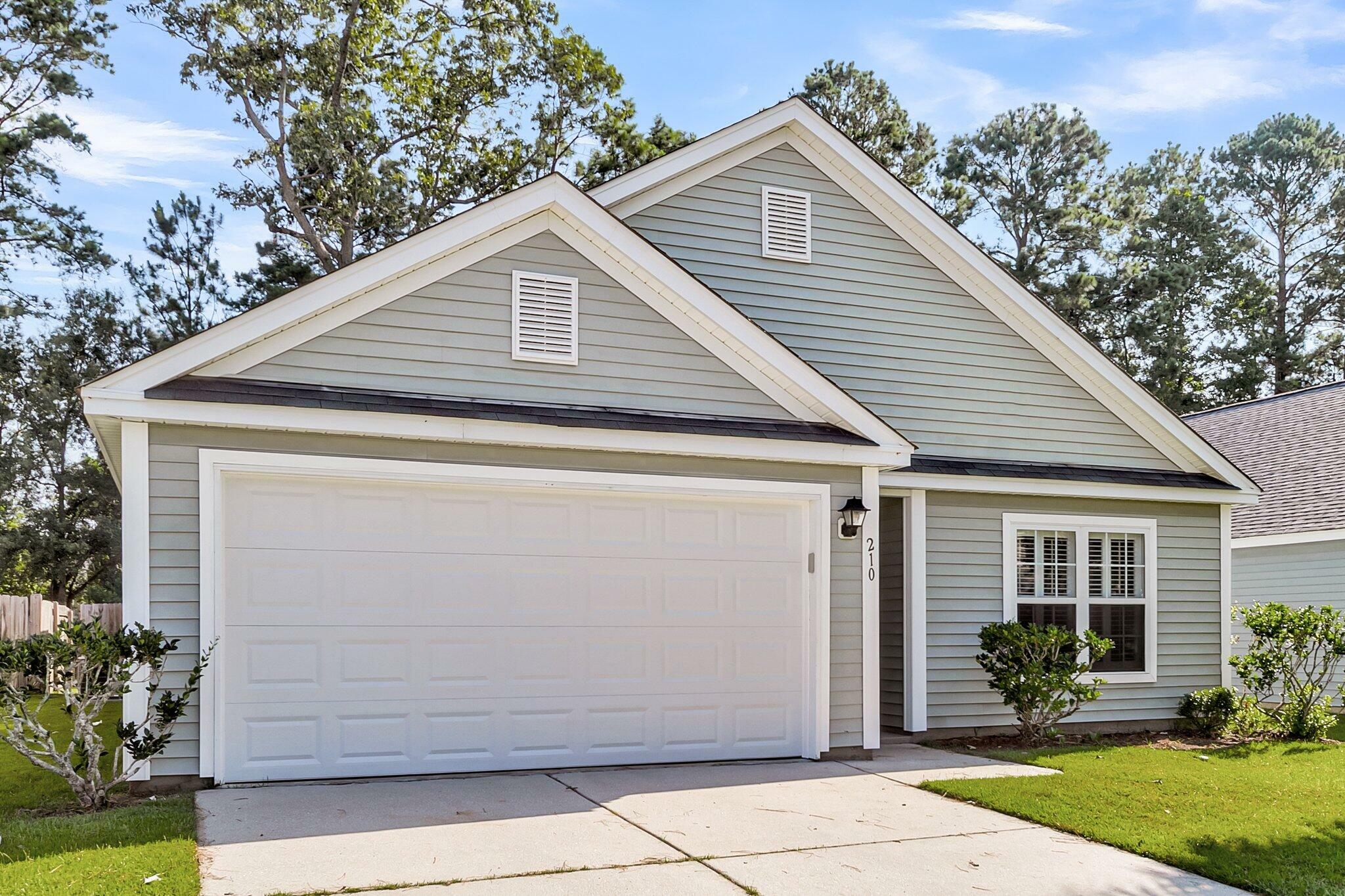 Property Photo:  210 Wildberry Lane  SC 29445 