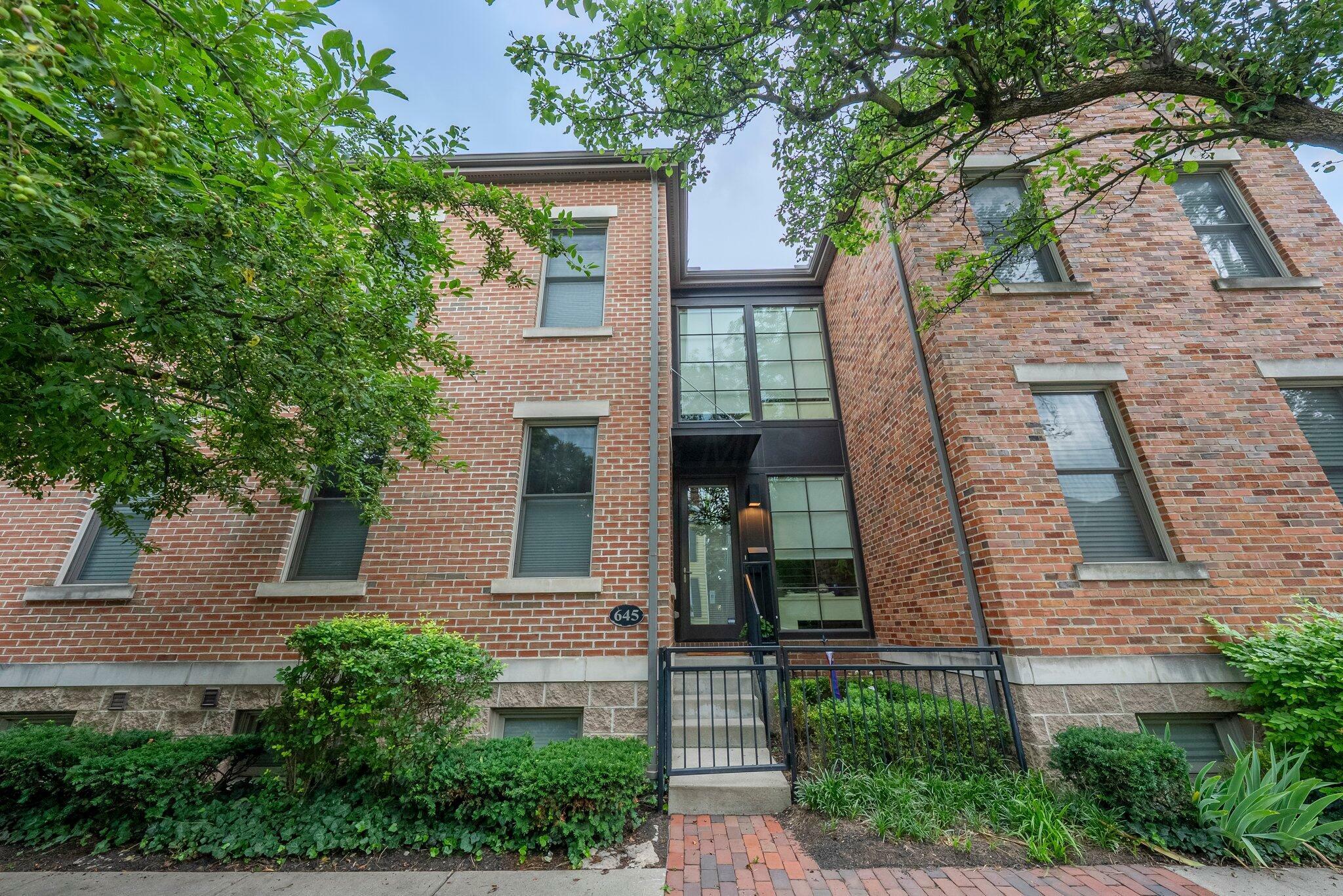 645 S Grant Avenue  Columbus OH 43206 photo