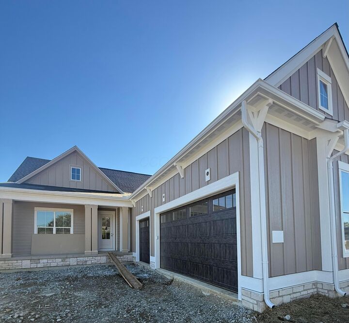 Property Photo: 2575 Hackney Court OH 43065