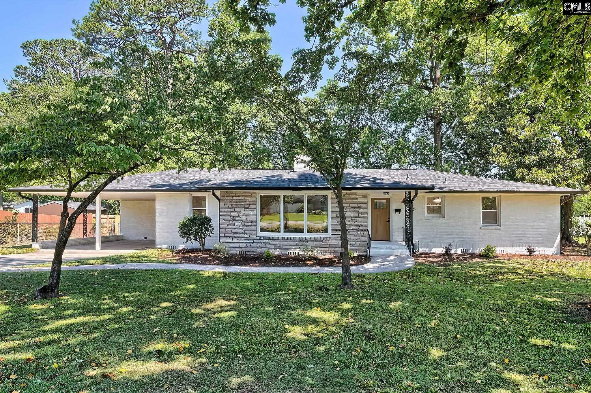 Property Photo:  900 Michaelmas (Aka M)  SC 29033 