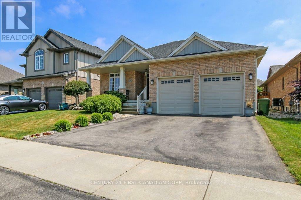 19 St.andrews Drive  St. Thomas ON N5R 0G4 photo