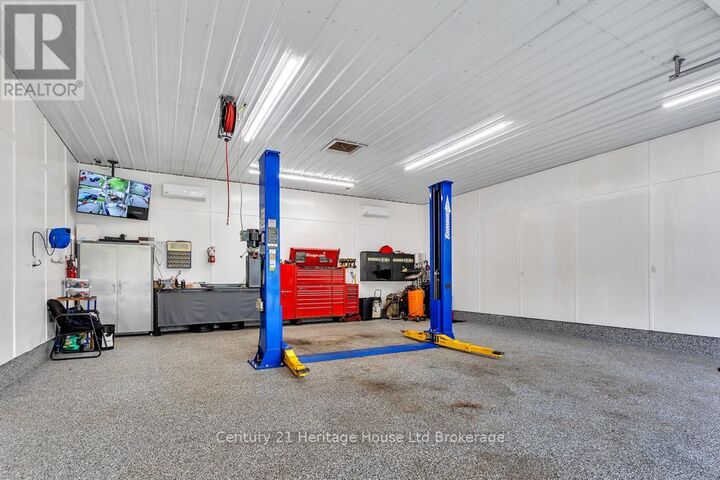 Property Photo:  715503 Oxford County 4 Road  ON N0J 1M0 