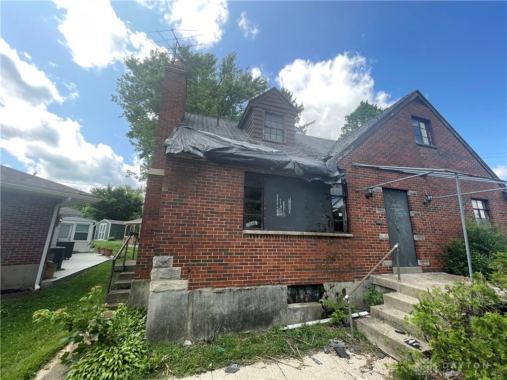 Property Photo:  1477 Rosedale Drive  OH 45406 