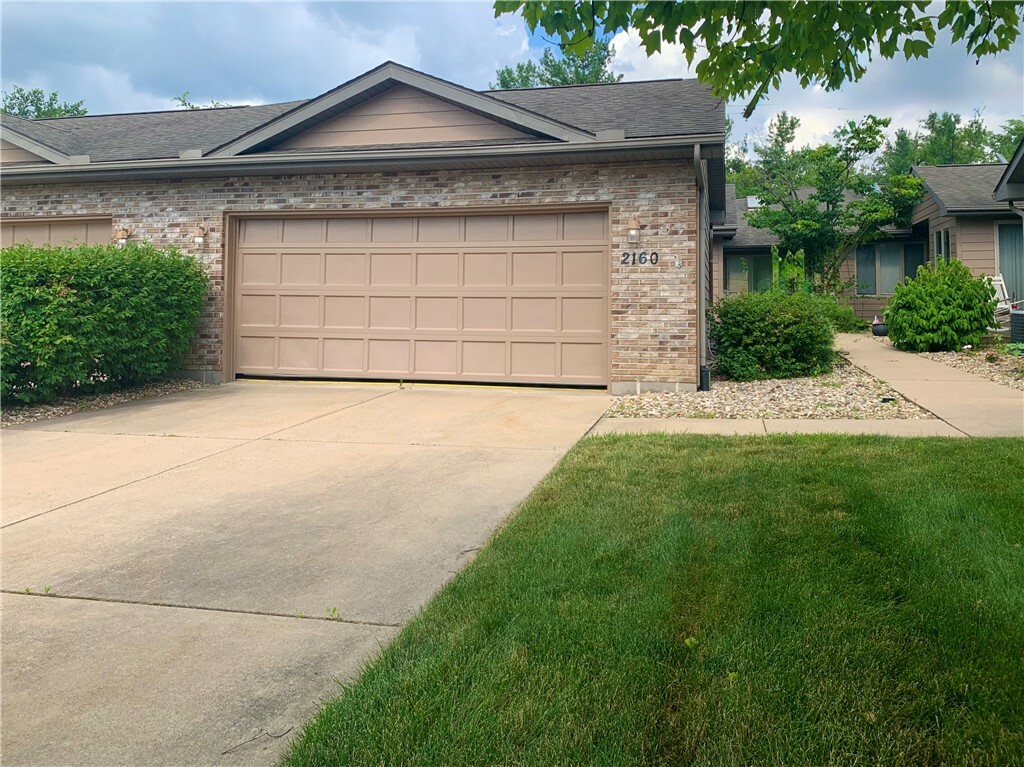 Property Photo:  2160 S Imboden Place  IL 62521 