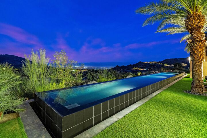 Property Photo:  613 Indian Cove  CA 92260 