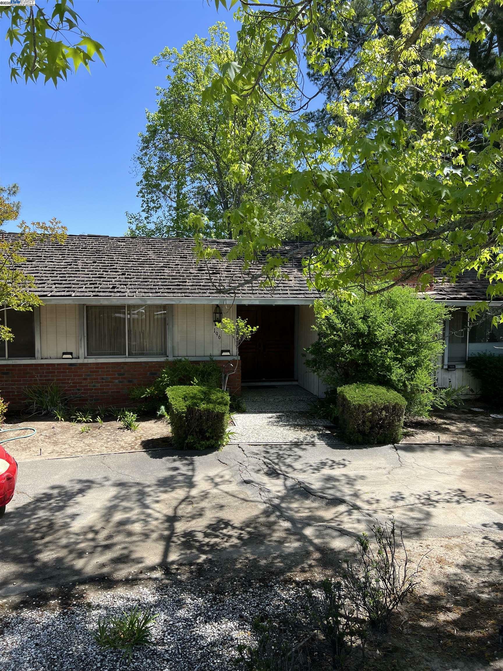 196 Crest Ave  Alamo CA 94507 photo