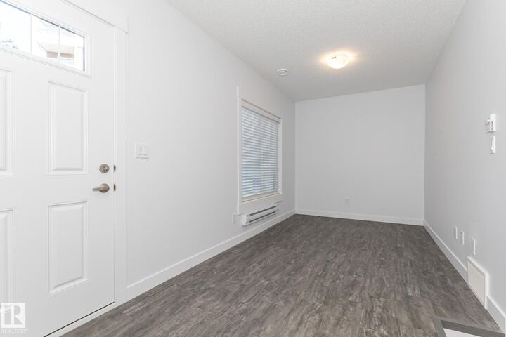 Property Photo: 735 Allard Boulevard SW 11 AB T6W 1A8