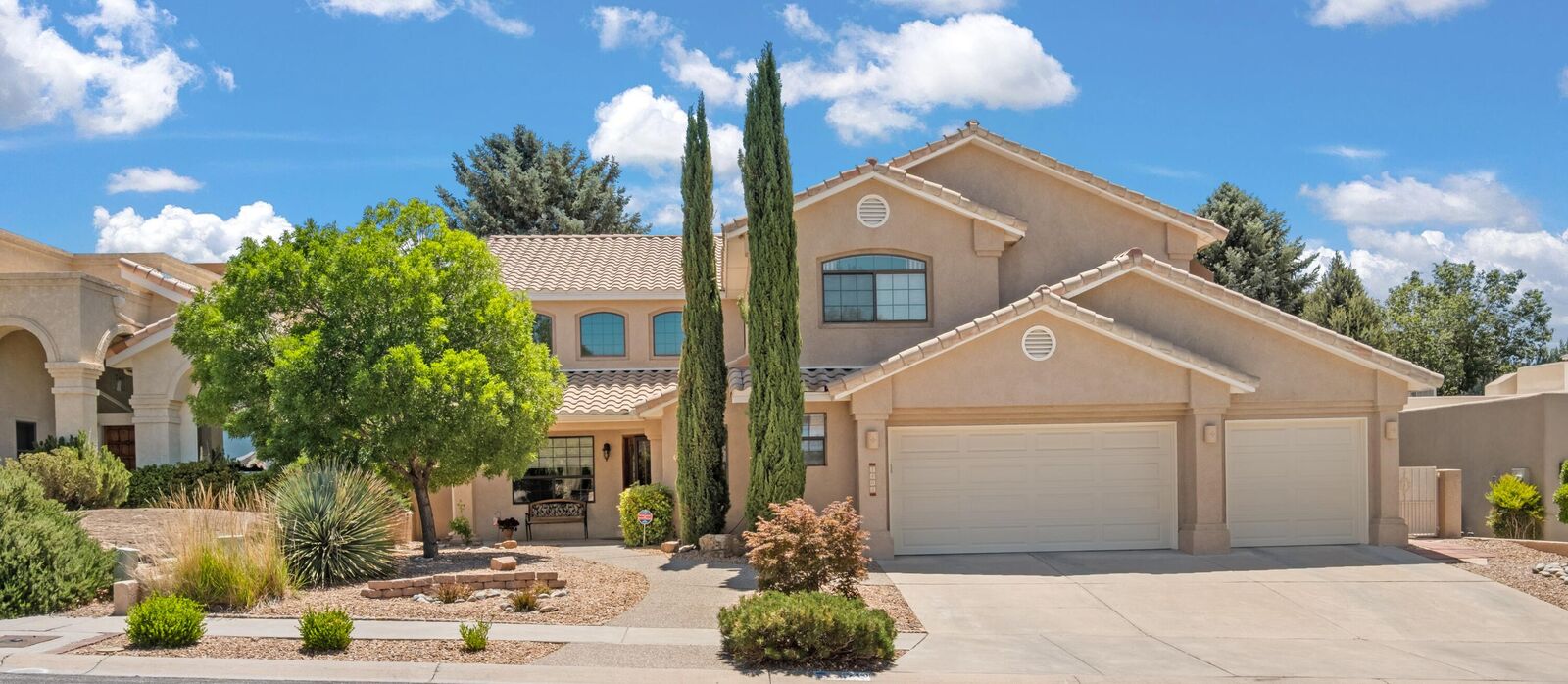 Property Photo:  5404 Vista Lejana NE  NM 87111 