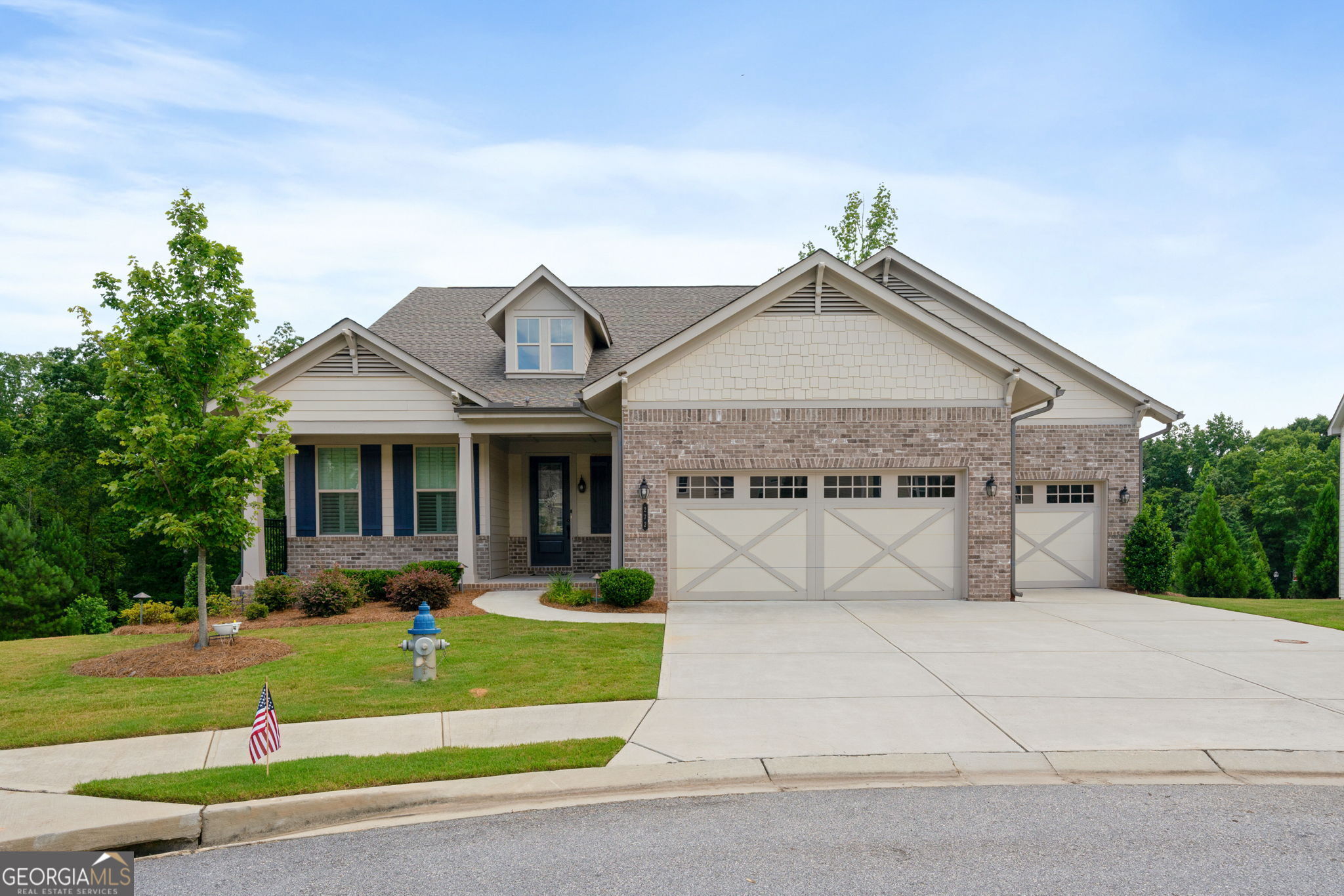 Property Photo: 272 Silver Court GA 30548
