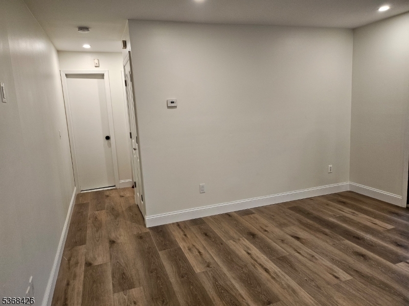 Property Photo:  700 Schuyler Ave 23  NJ 07032 
