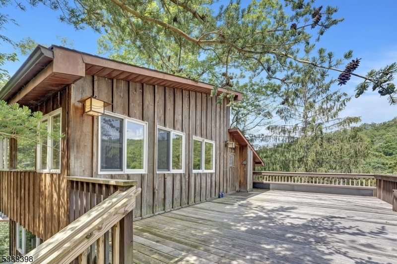 Property Photo: 91 Wood Pl NJ 07403
