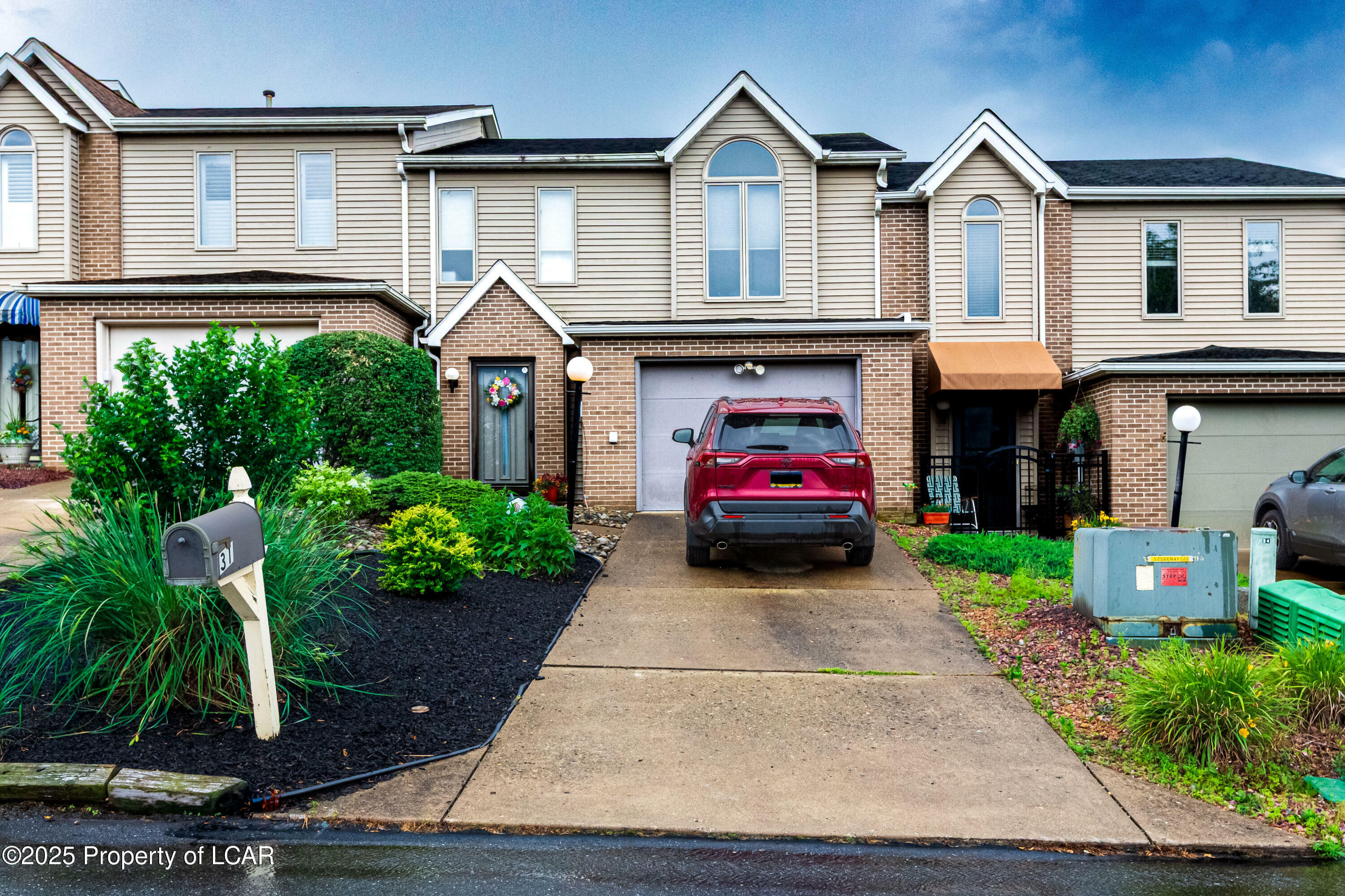 Property Photo: 31 Clarks Lane PA 18705