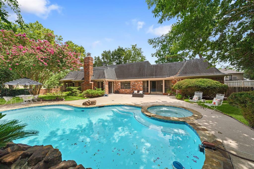 Property Photo: 1306 Devon Glen Drive TX 77077