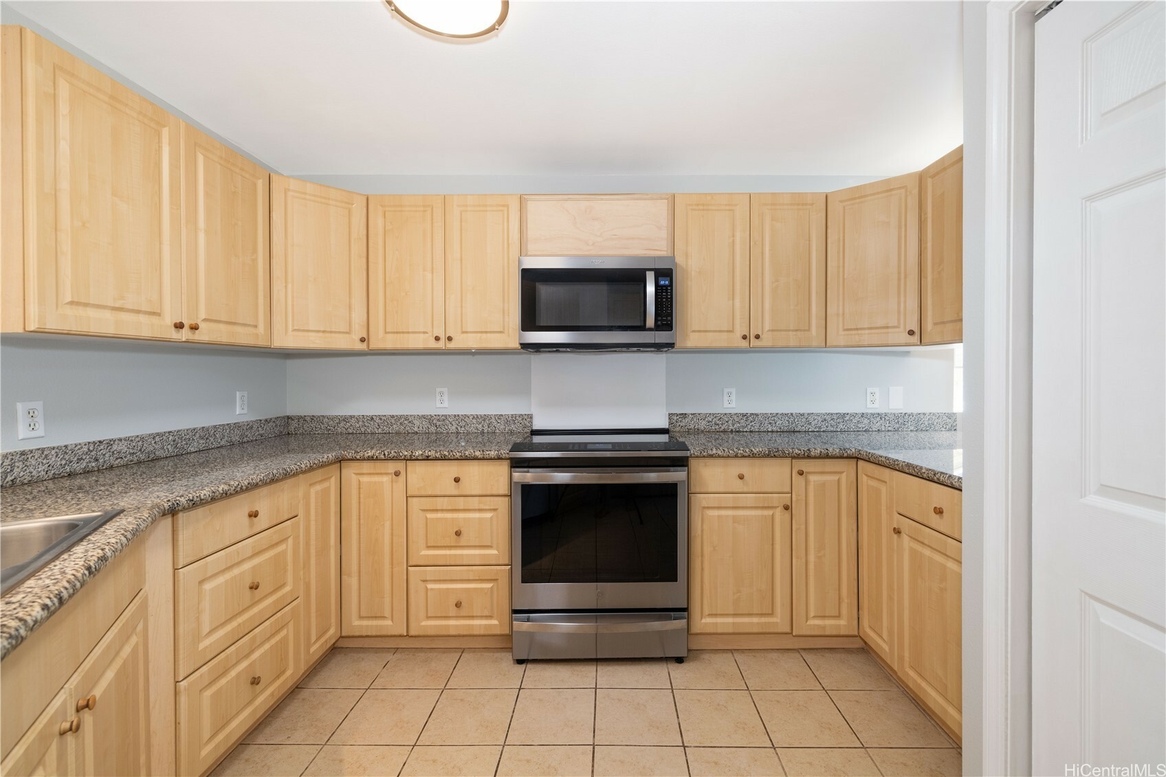 Property Photo:  739 Kinalau Place 1  HI 96813 