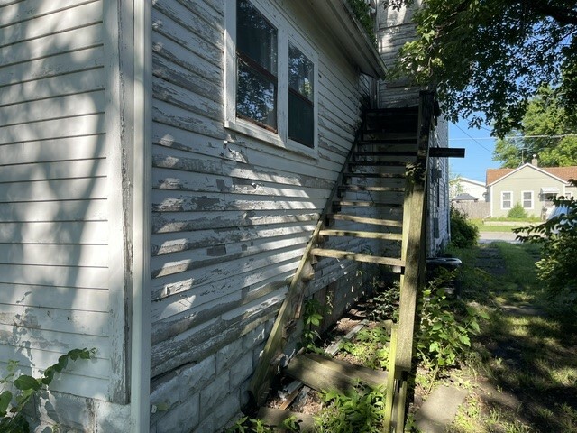 Property Photo:  119 N Park Street  IA 50213 