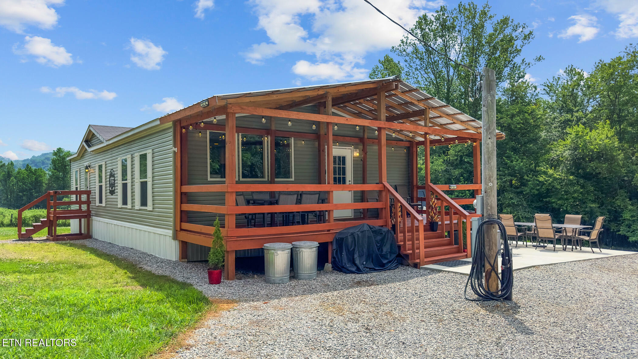 Property Photo:  3329 Stinking Creek Rd  TN 37847 