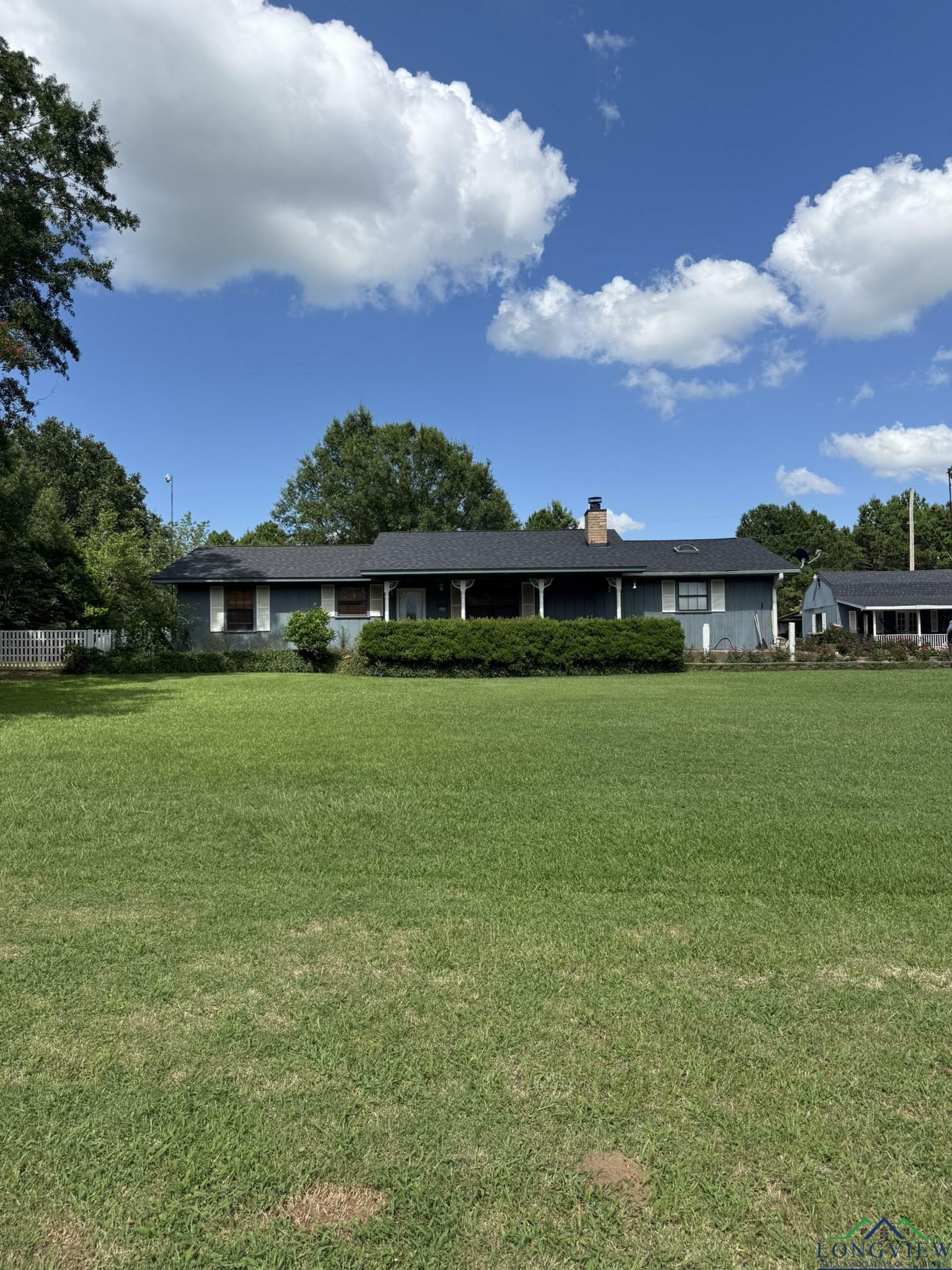 Property Photo:  572 East Mountain Rd.  TX 75604 