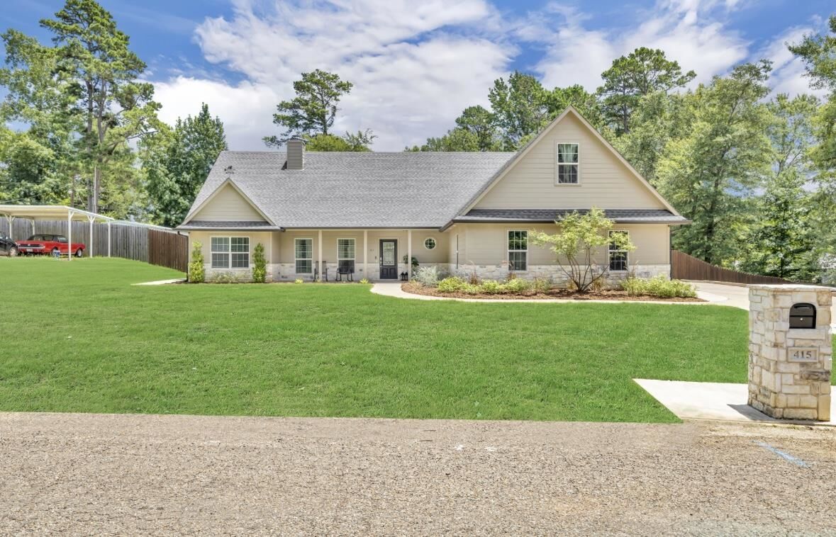 Property Photo: 415 Bob White Dr TX 75645