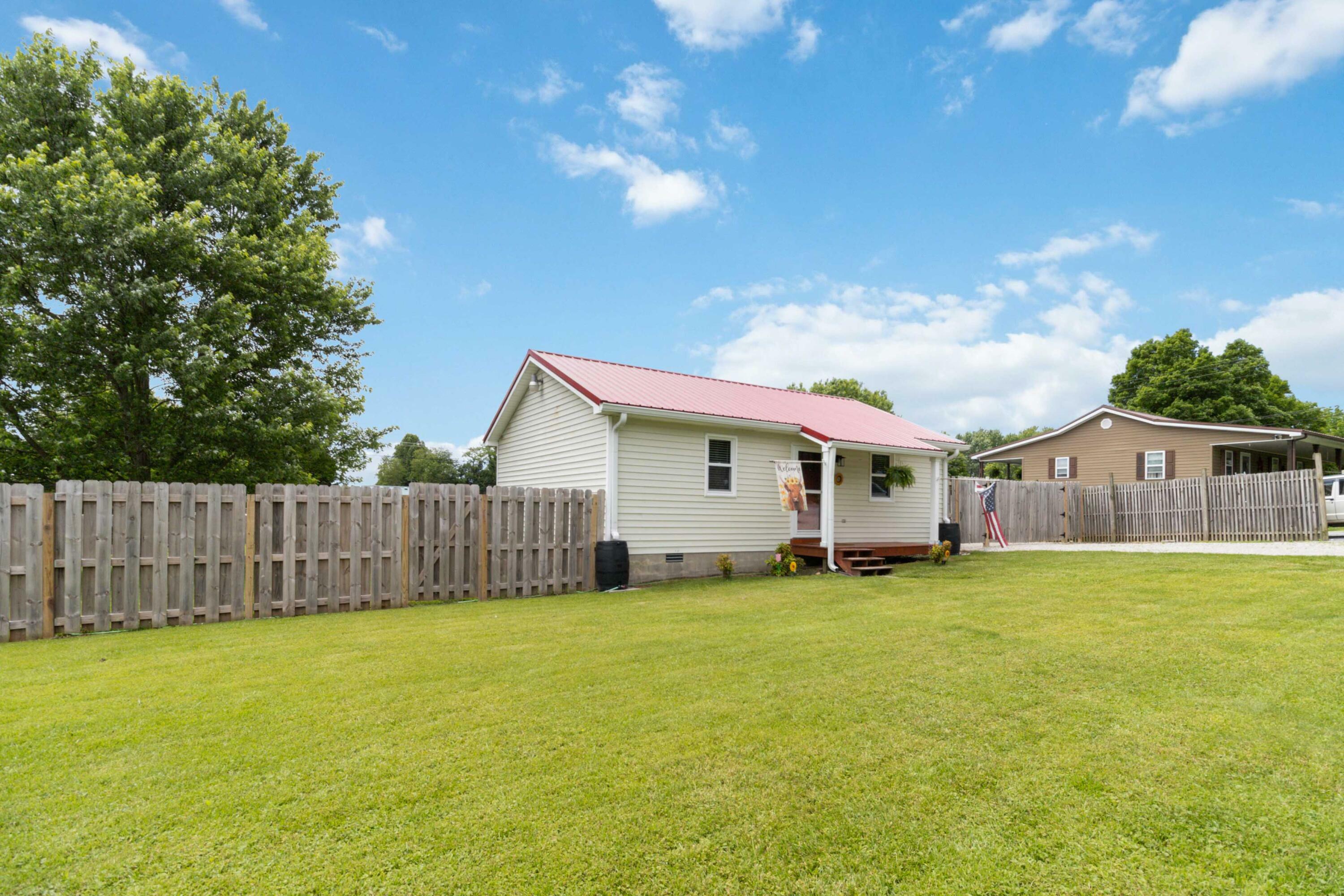 Property Photo: 1821 West Hwy 618 KY 40419