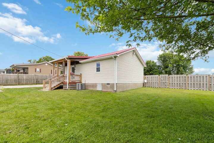 Property Photo:  1821 West Hwy 618  KY 40419 