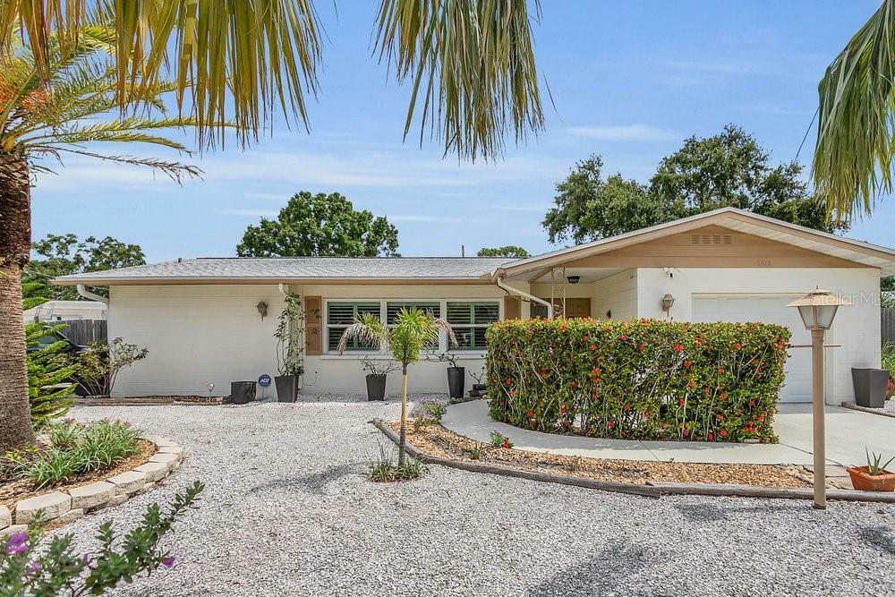 Property Photo: 6012 1st Avenue W FL 34209