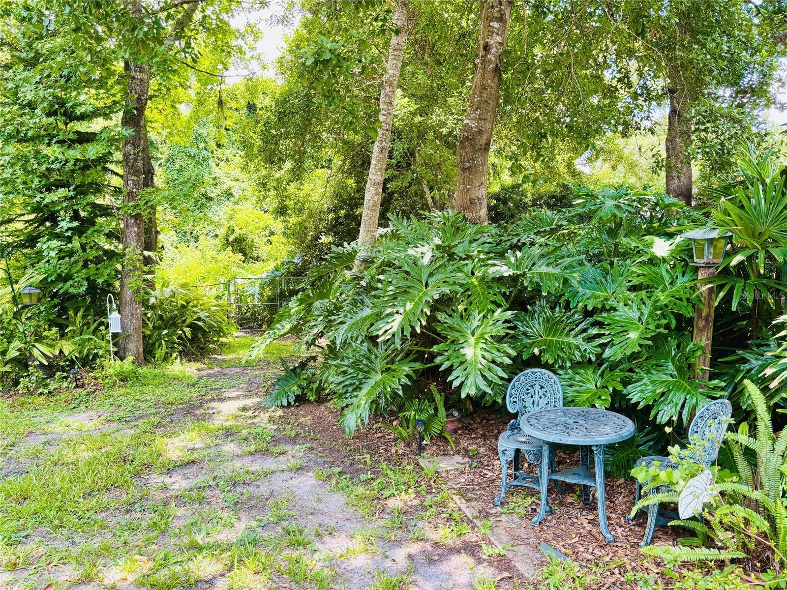 Property Photo: 660 Neile Court FL 32765