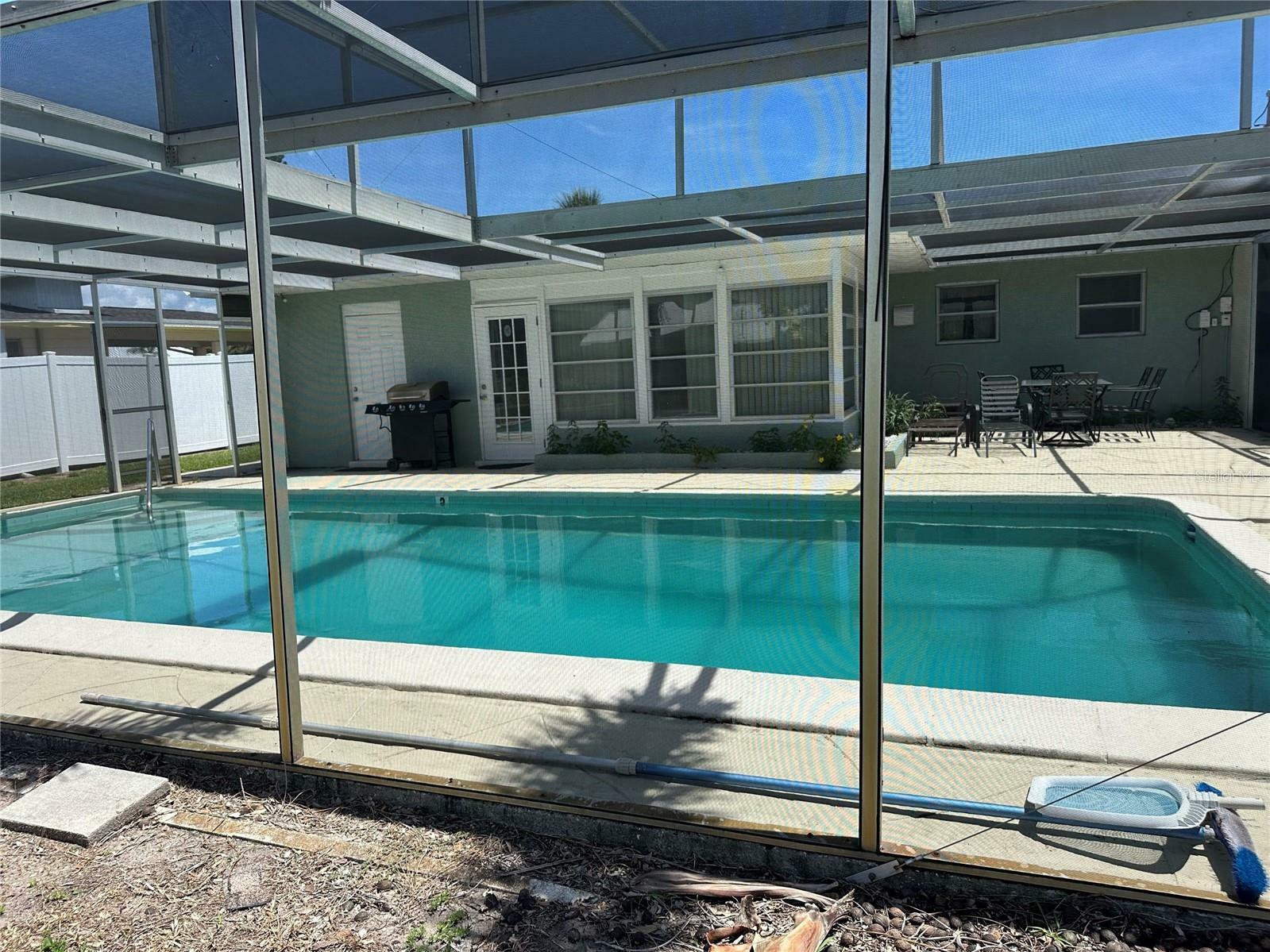 Property Photo: 232 Fiesole Street FL 34285