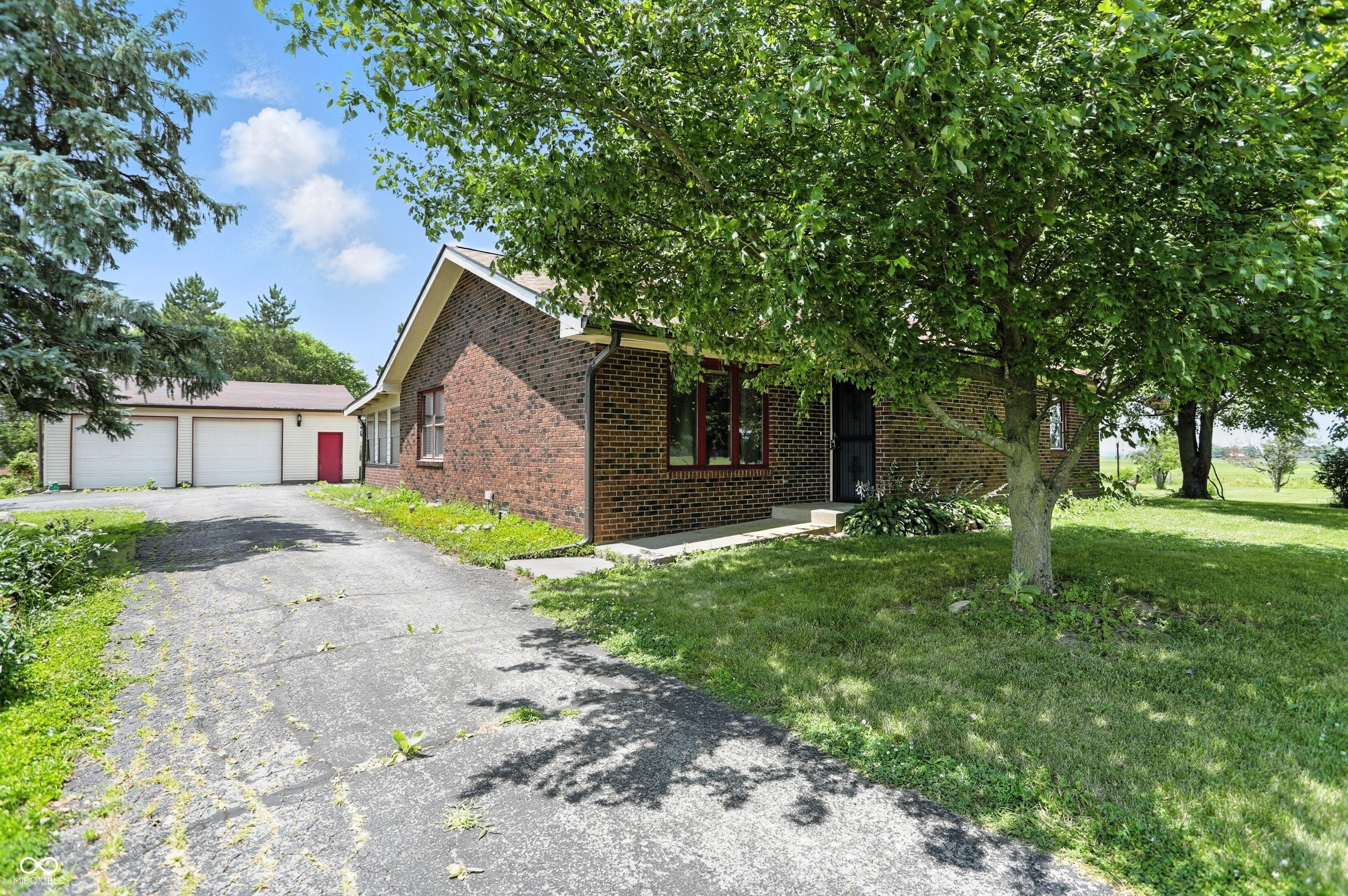 Property Photo: 25420 Jerkwater Road IN 46069