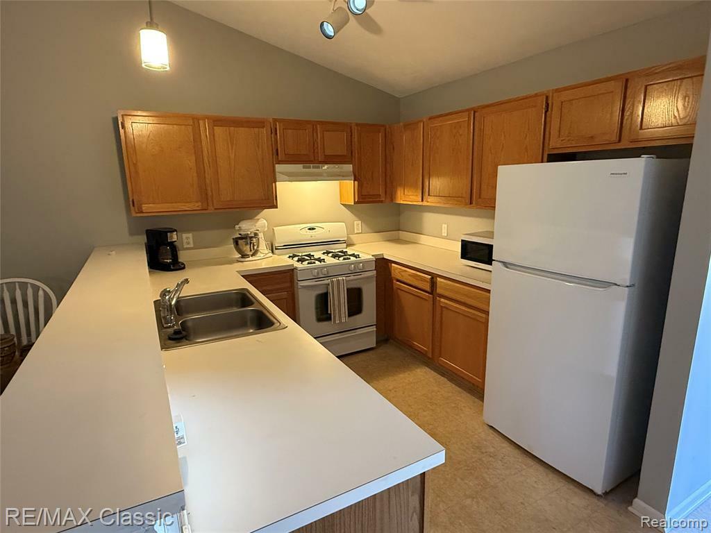 Property Photo:  3333 Clear Vista Court 23  MI 49525 9481 