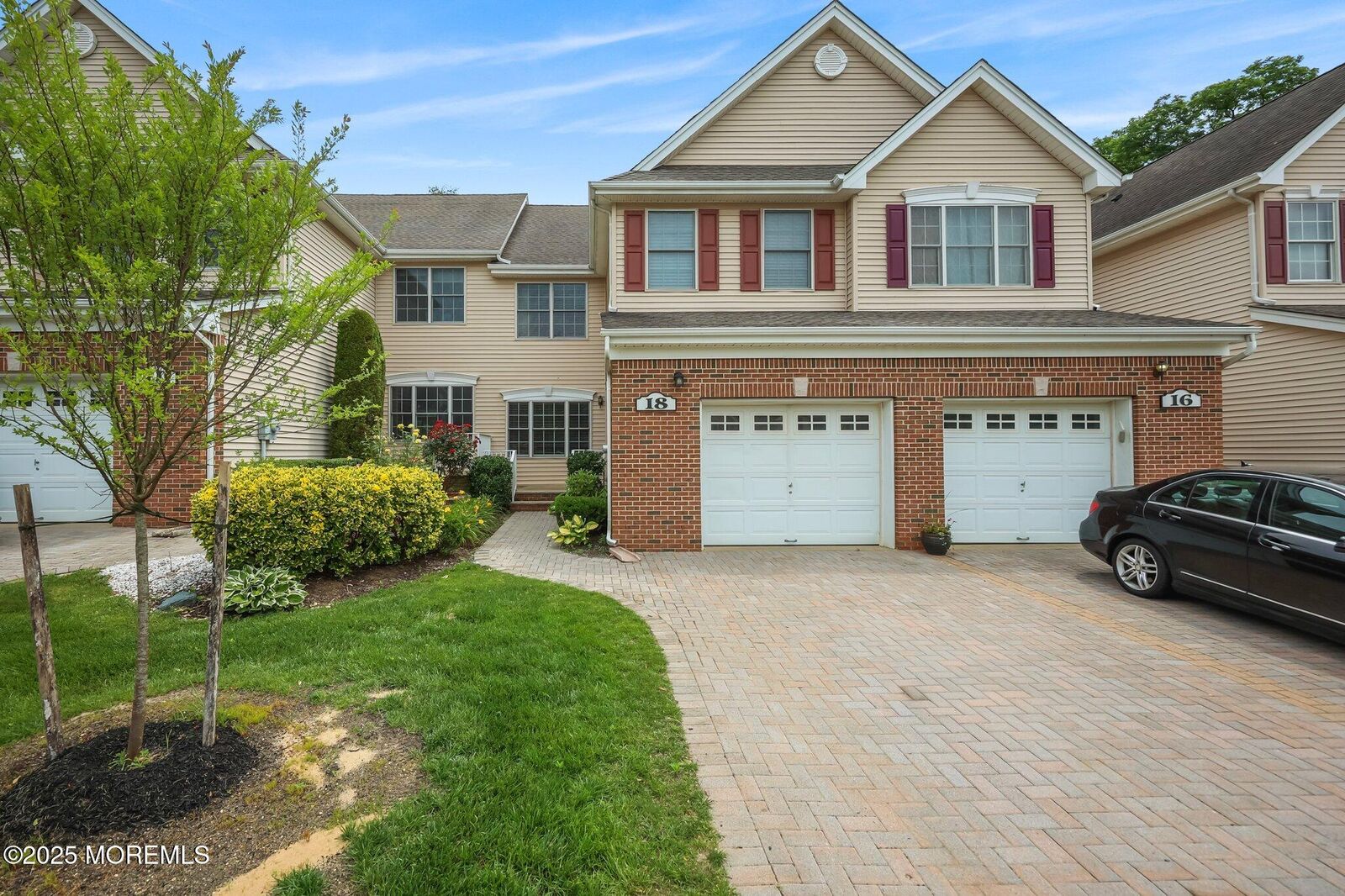 Property Photo:  18 Smock Court  NJ 07726 