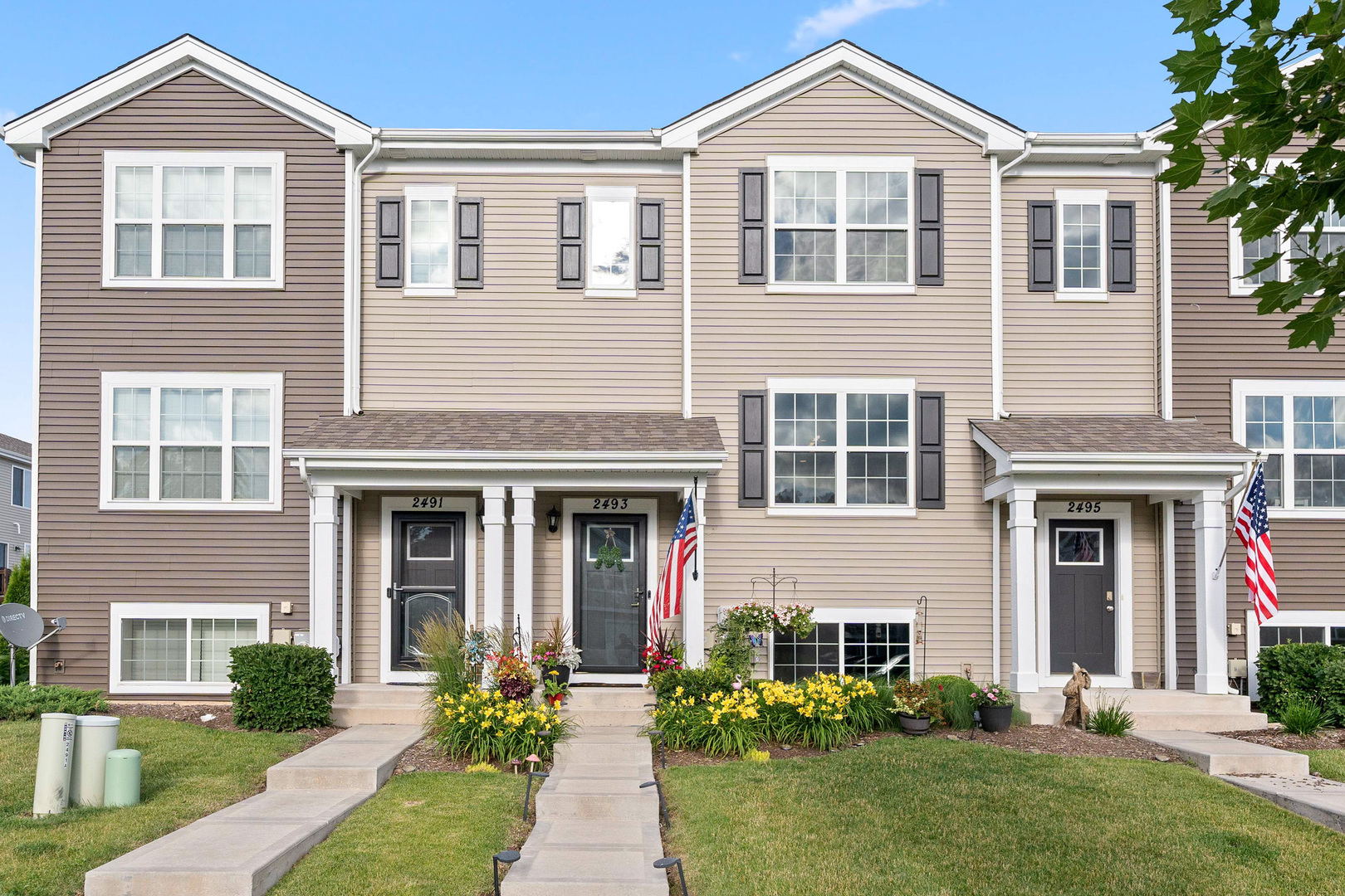 Property Photo:  2493 Alison Avenue  IL 60140 