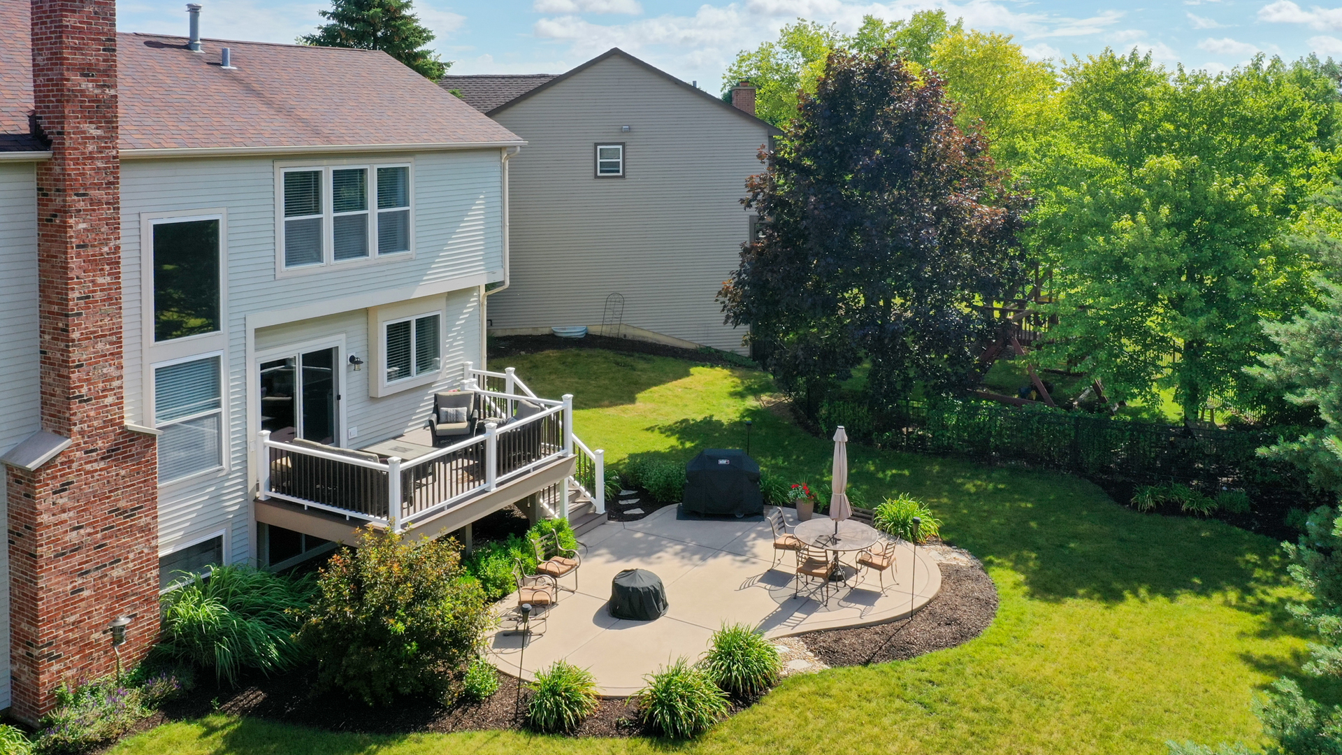 Property Photo: 3 Camberwell Court IL 60102