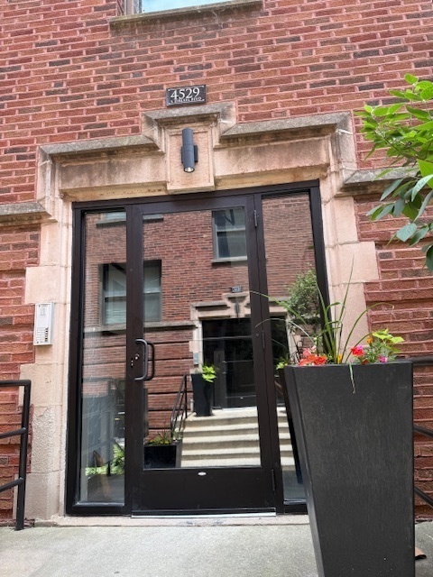 4529 S Drexel Boulevard 1E  Chicago IL 60653 photo