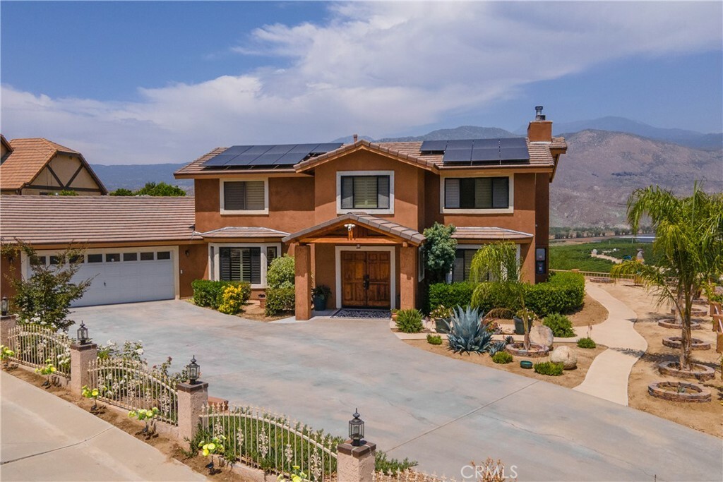 Property Photo: 45540 Denizen Heights Road CA 92544